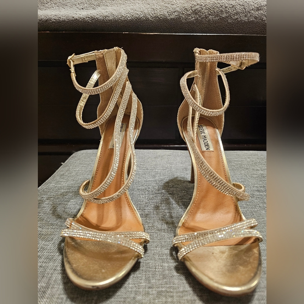 STEVE MADDEN HEELS